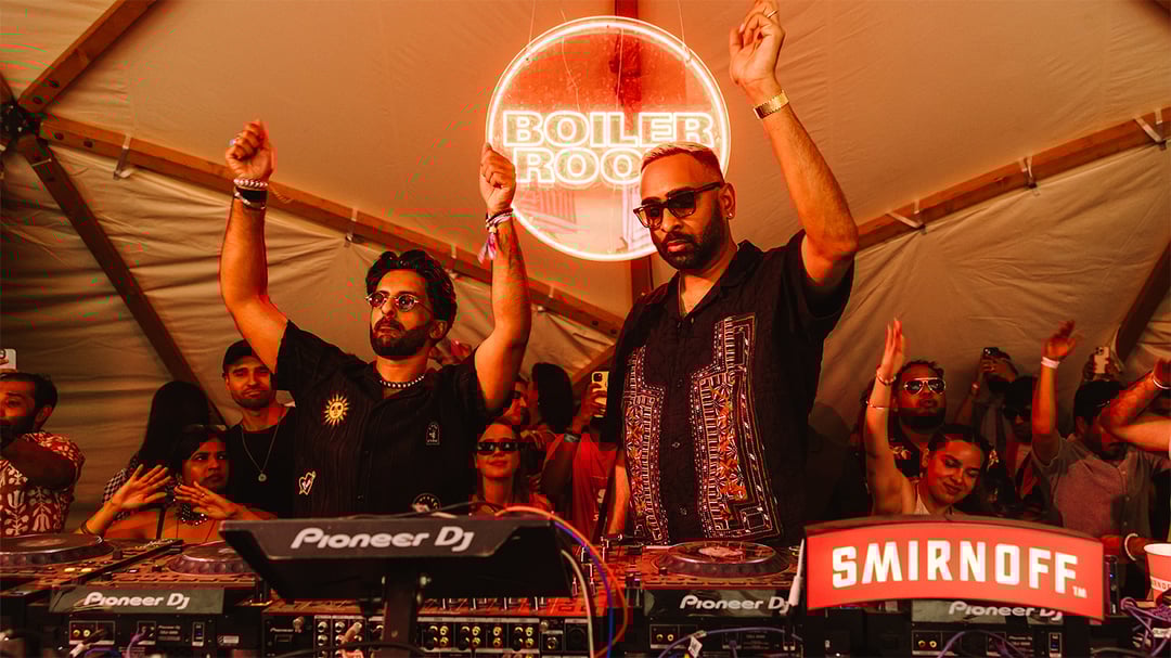 Photo of set Indo Warehouse.