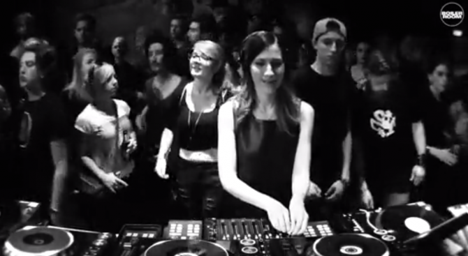 Photo of set La Fleur.