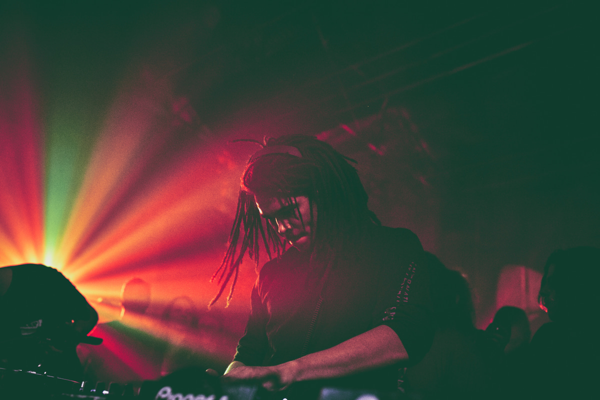 Photo of set Bradley Zero.