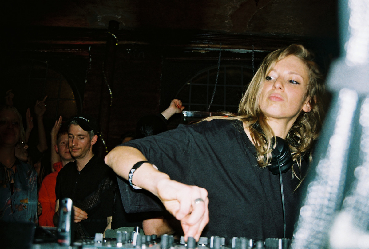 Photo of set Anna Wall.