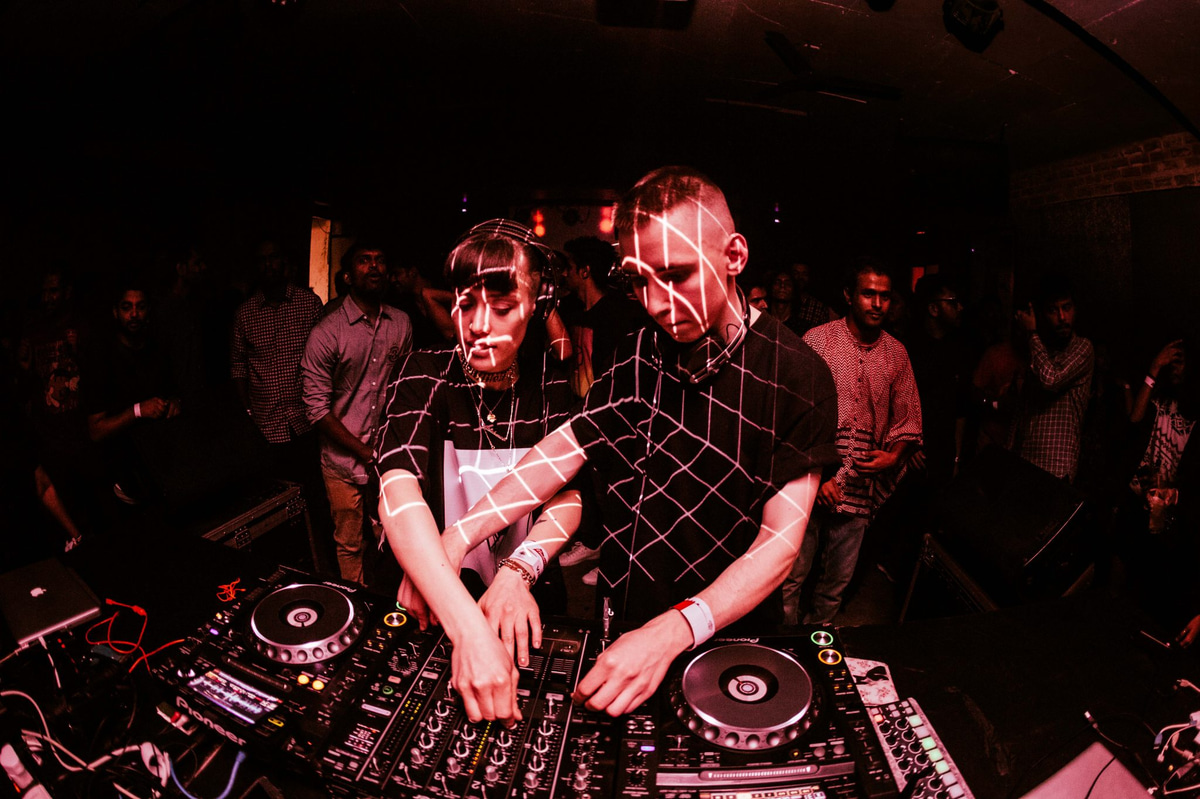 Photo of set Zora Jones b2b Sinjin Hawke.