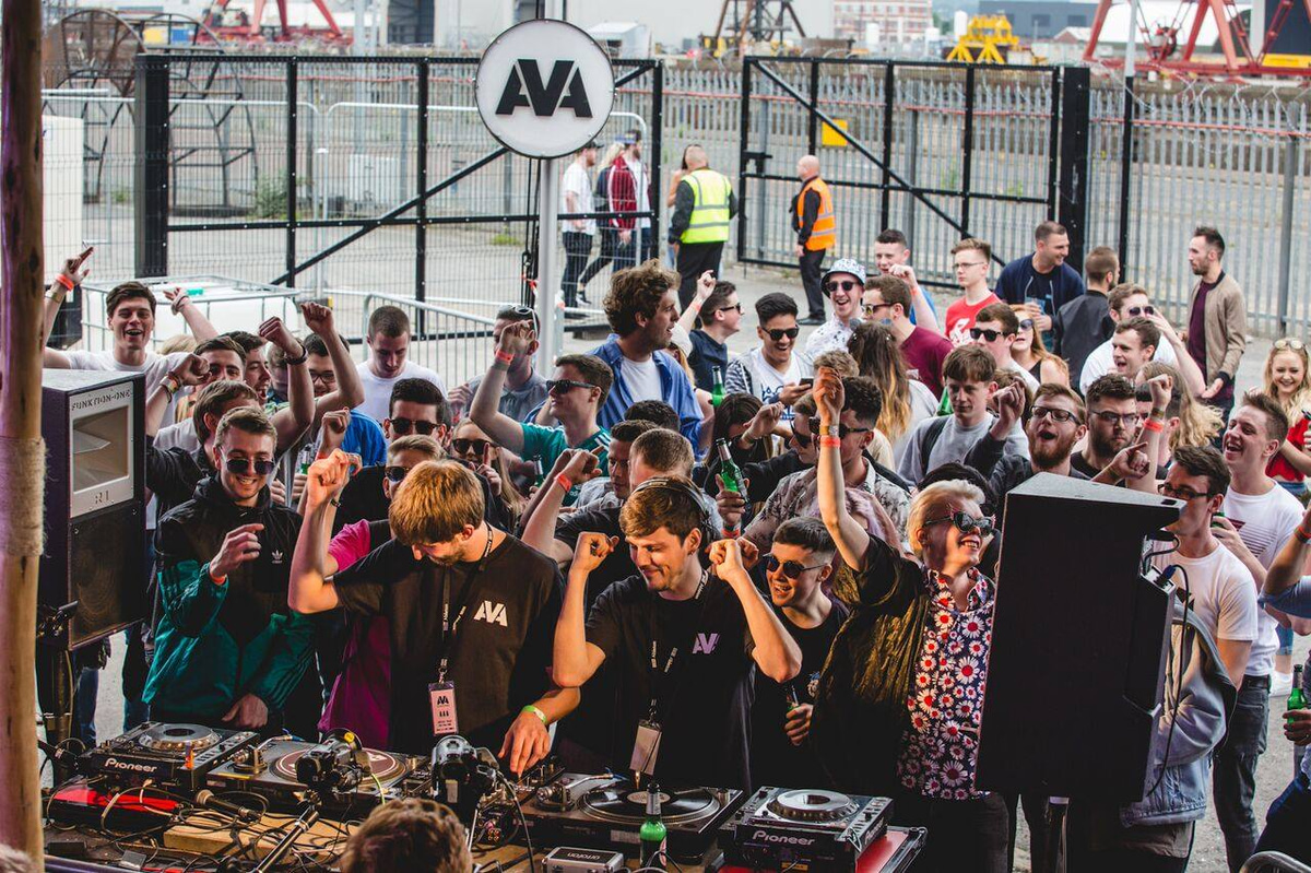 Photo of set Swoose & Cromby.