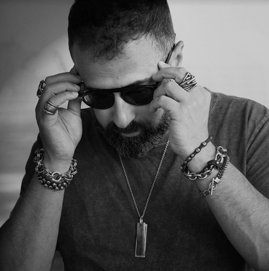 Photo of set Dave Clarke.