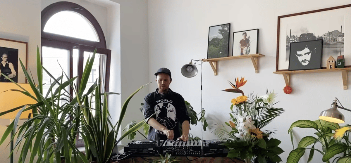 Photo of set Job Jobse.