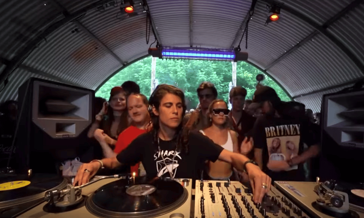 Photo of set Paquita Gordon.