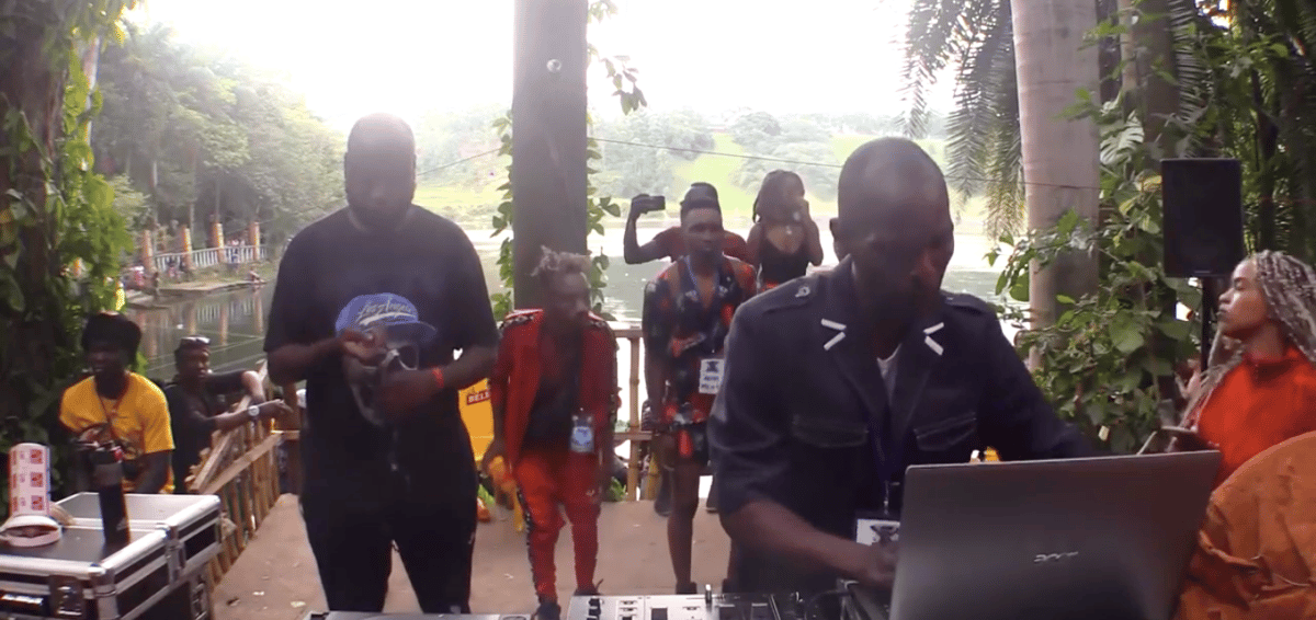 Photo of set DJ Diaki.