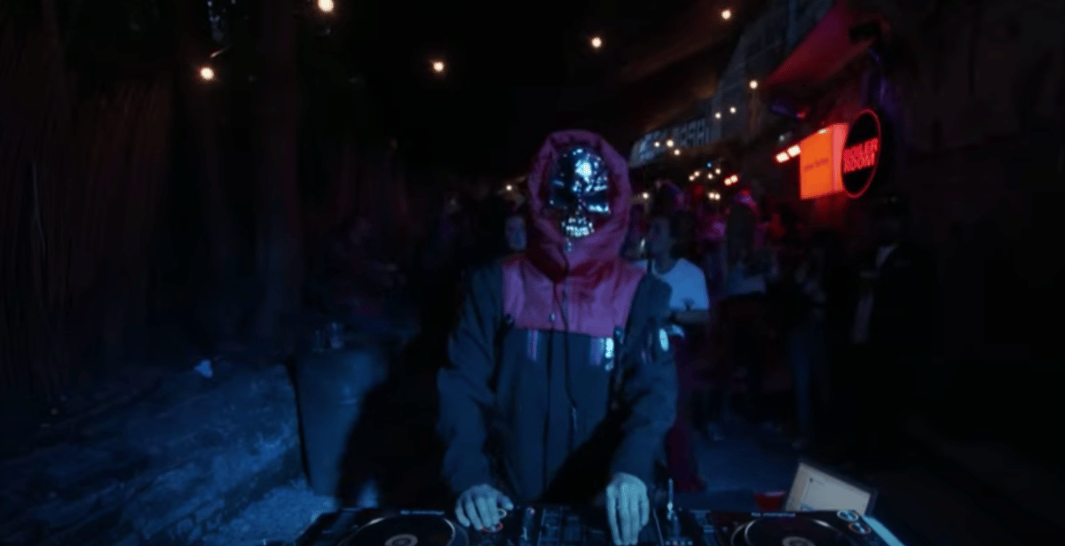 Photo of set Fatima's Maple Syrup Waffle Mix.