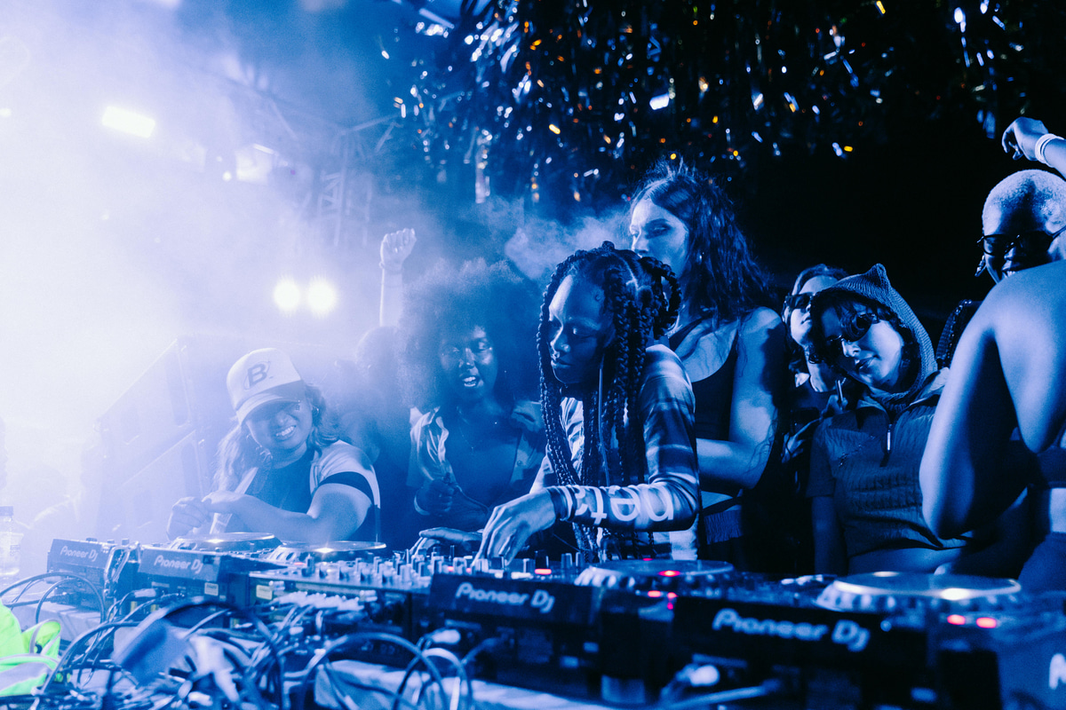 Photo of set C.FRIM.