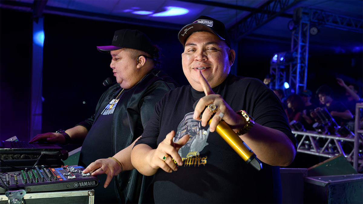 Photo of set Crocodilo DJs.