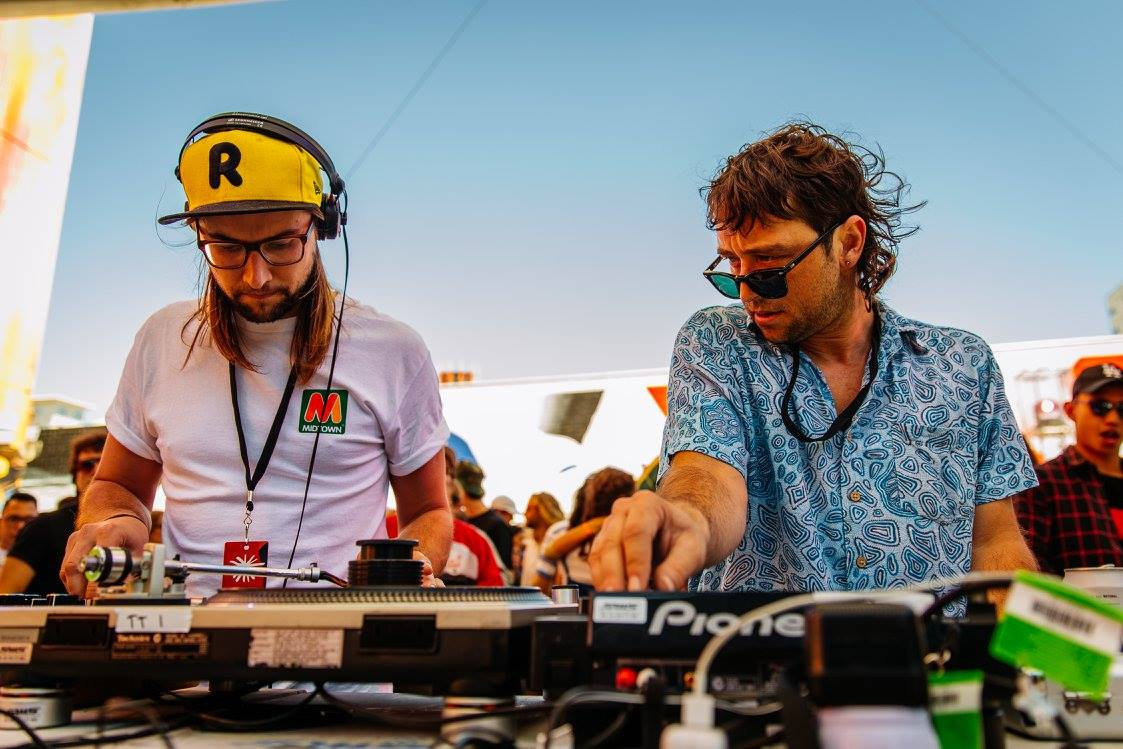 Photo of set Daydreams.