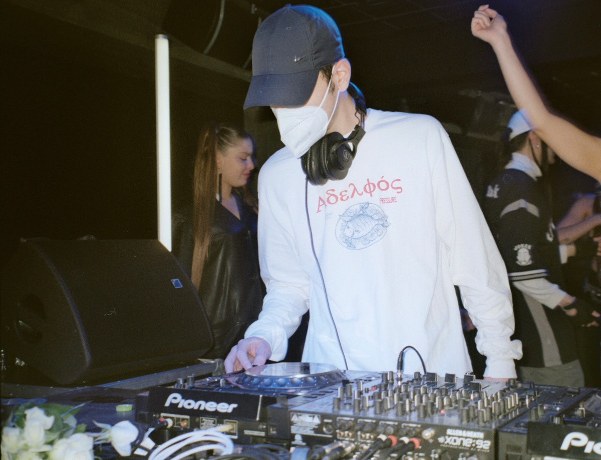 Photo of set DJ Loser.