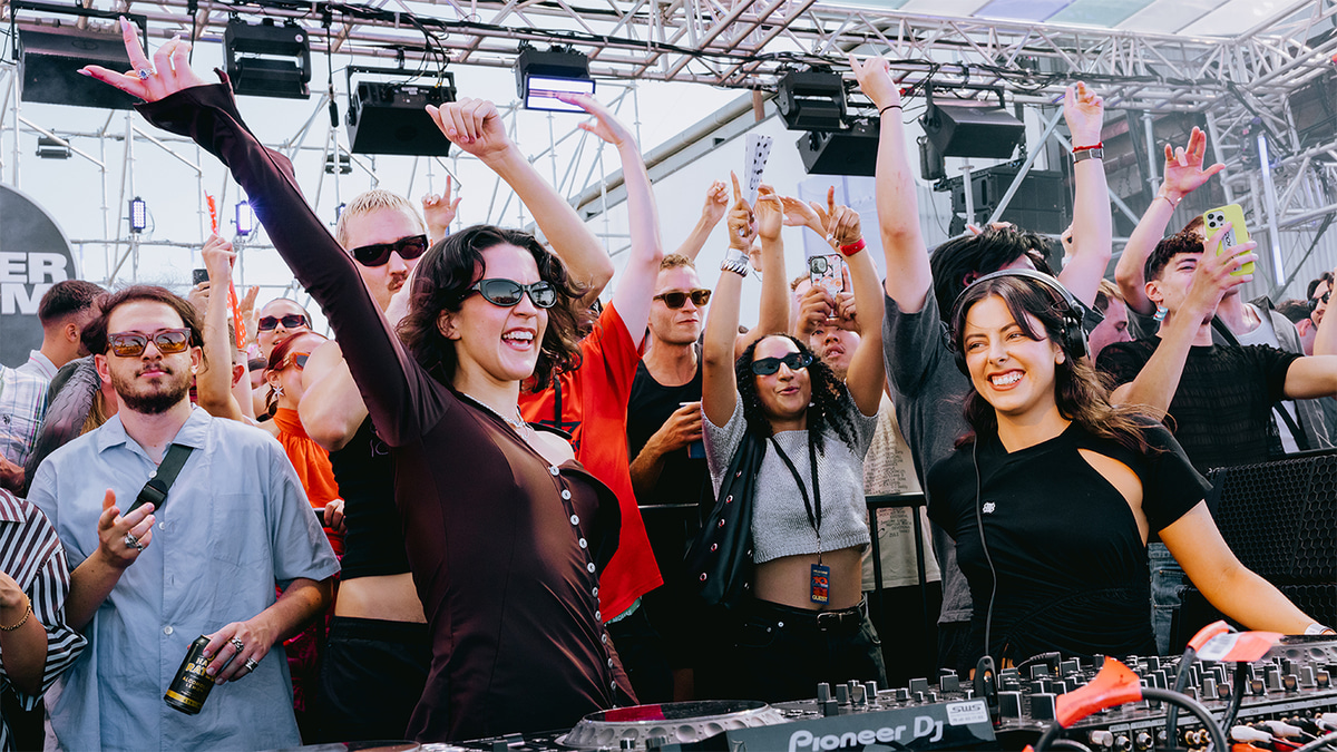 Photo of set IN2STELLAR.