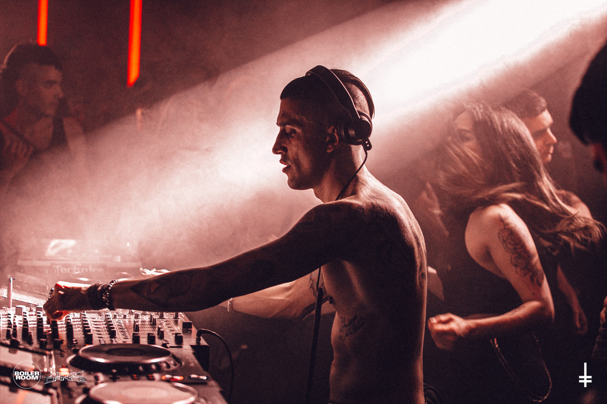 Photo of set Lorenzo Raganzini.