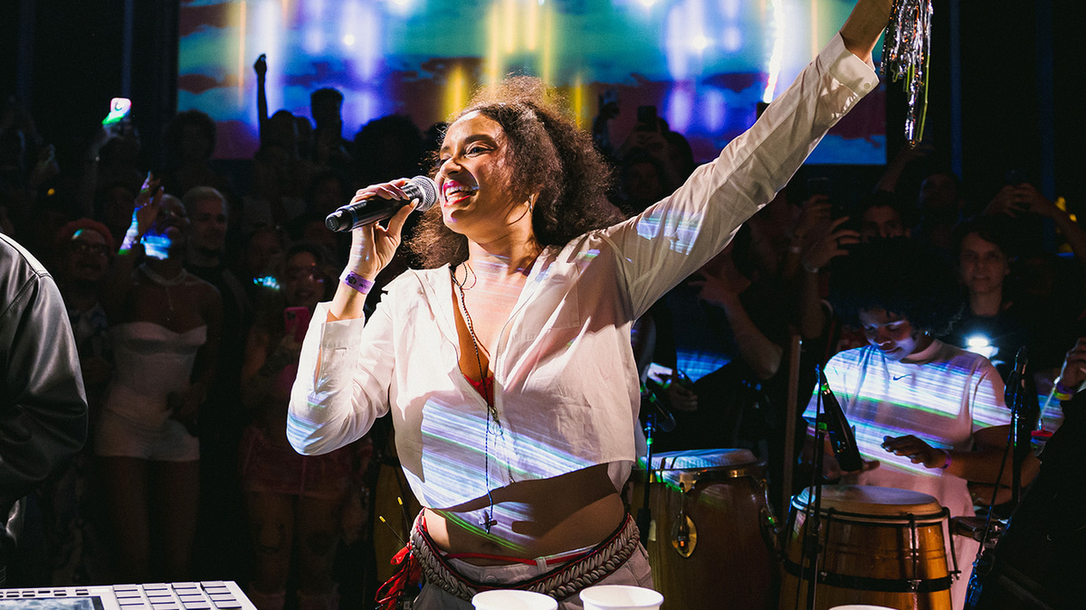 Photo of set MC Tha.