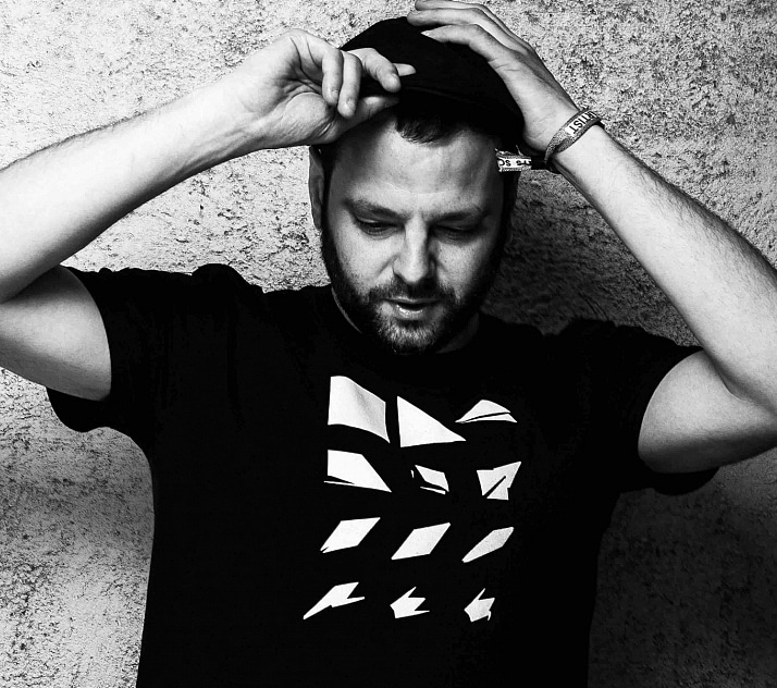 Photo of set Pablo Valentino.