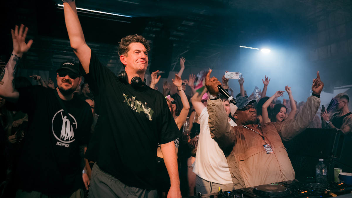 Photo of set Skream & Benga.