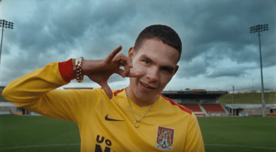 Photo of set slowthai: 'Gorgeous'.