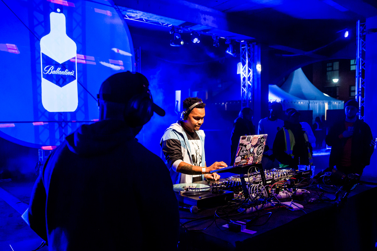 Photo of set Symatics.