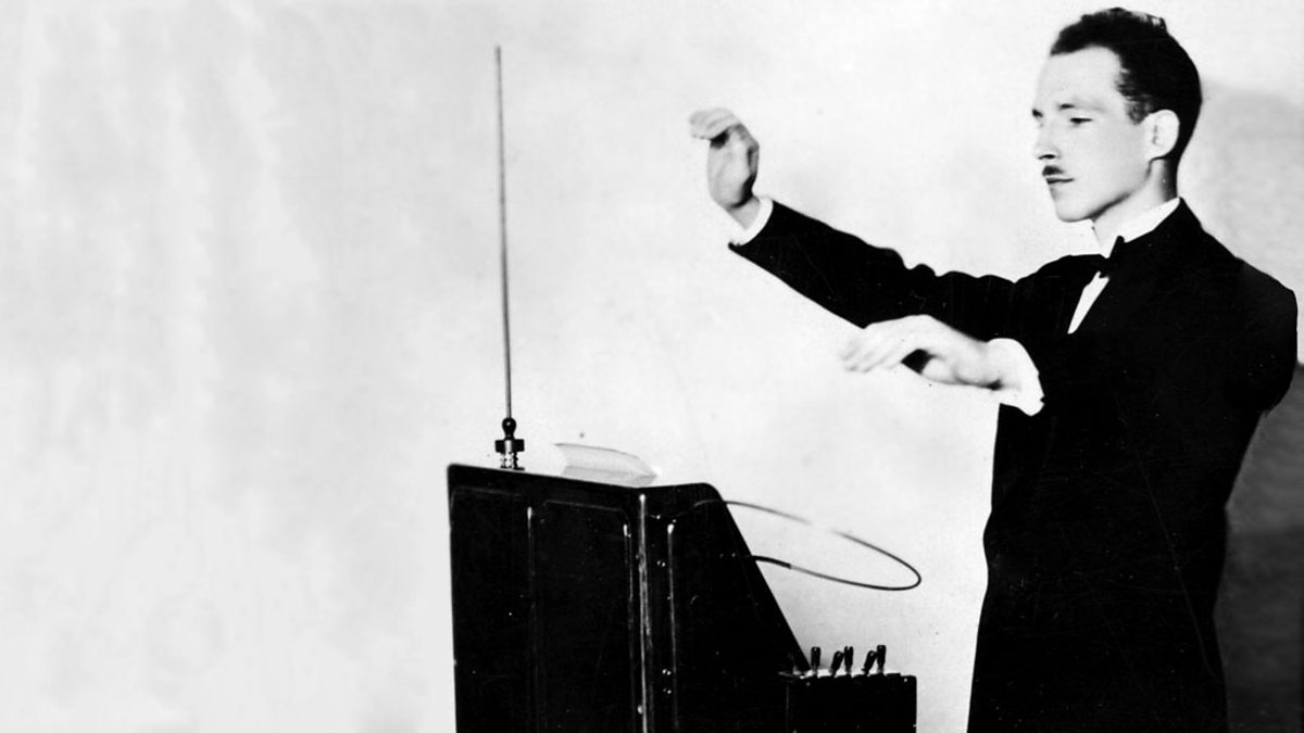 Photo of set Leon Theremin: playing his own instrument.