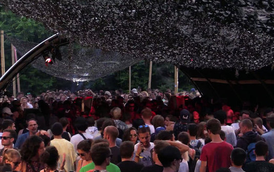 Photo of set DJ Nobu.