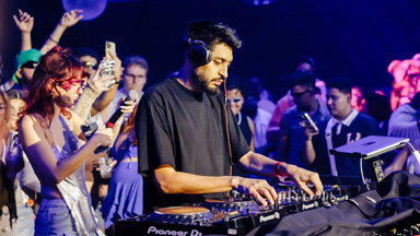 Photo of set Pazmal.