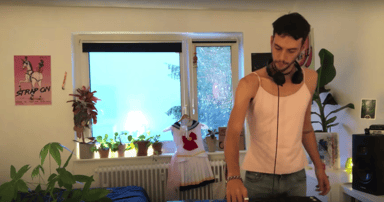 Photo of set marum.