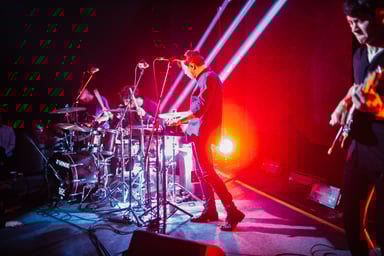 Photo of set Dolphin.