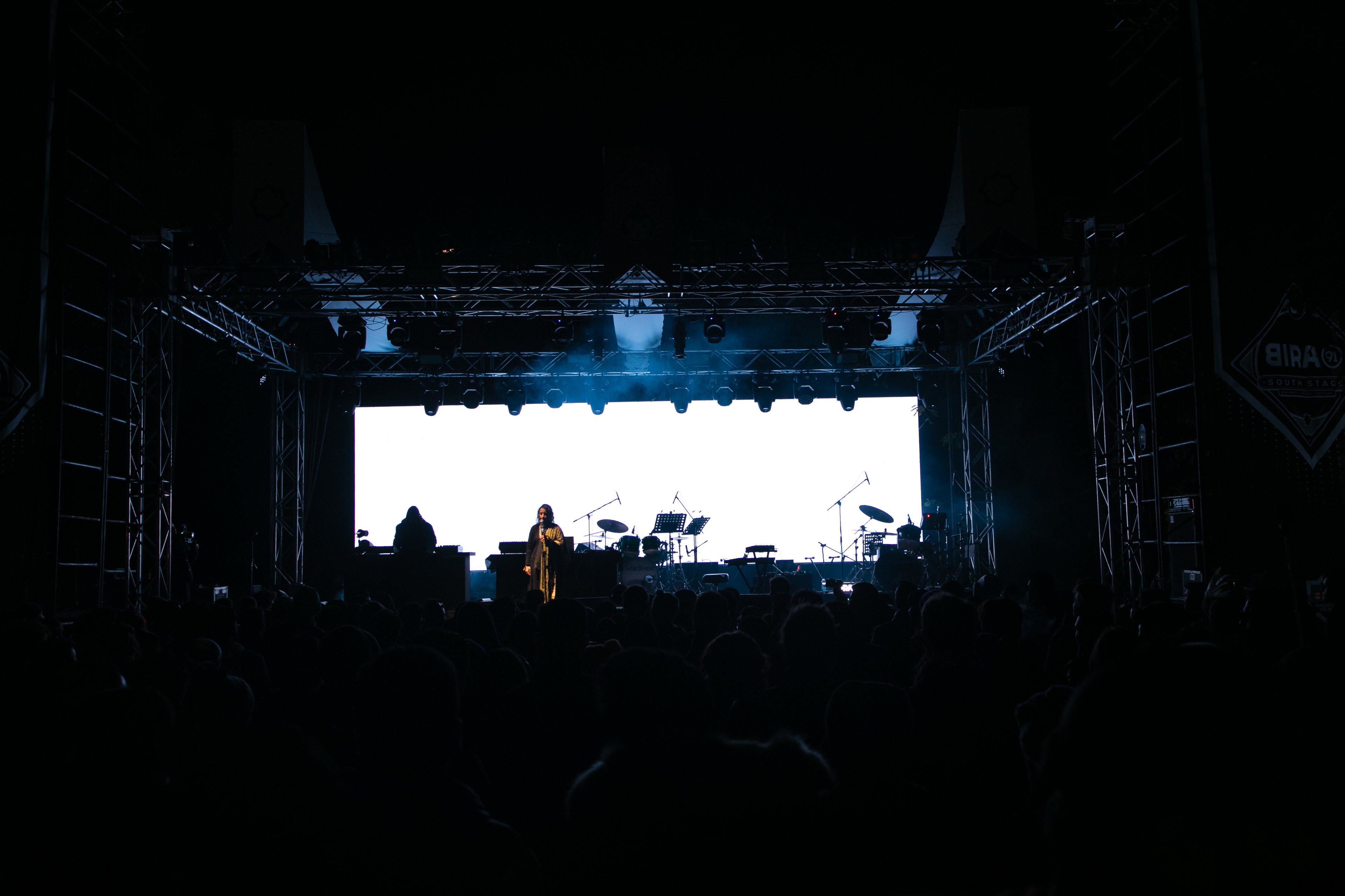 Show Background